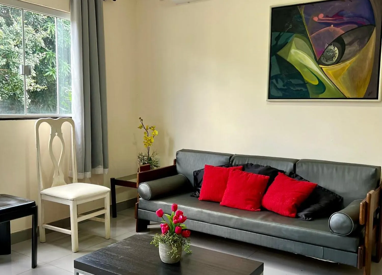 A Cozy Little House In A Beautiful Property Torto